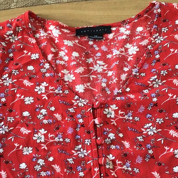 Fun red top - Picture 2 of 7